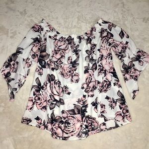 Off the shoulder 3/4 sleeve top